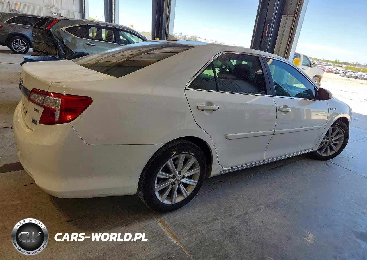 2013 Toyota Camry Hybrid Xle VIN:4T1BD1FK4DU068968 - 3