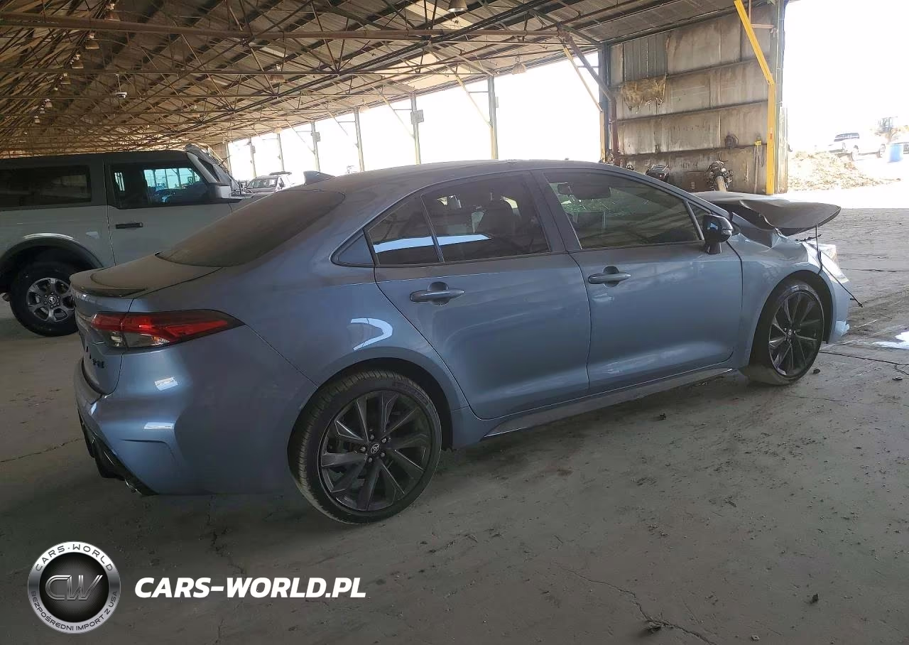 2026 Toyota Corolla Xse VIN:JTDT4MCE4T3531611 - 3