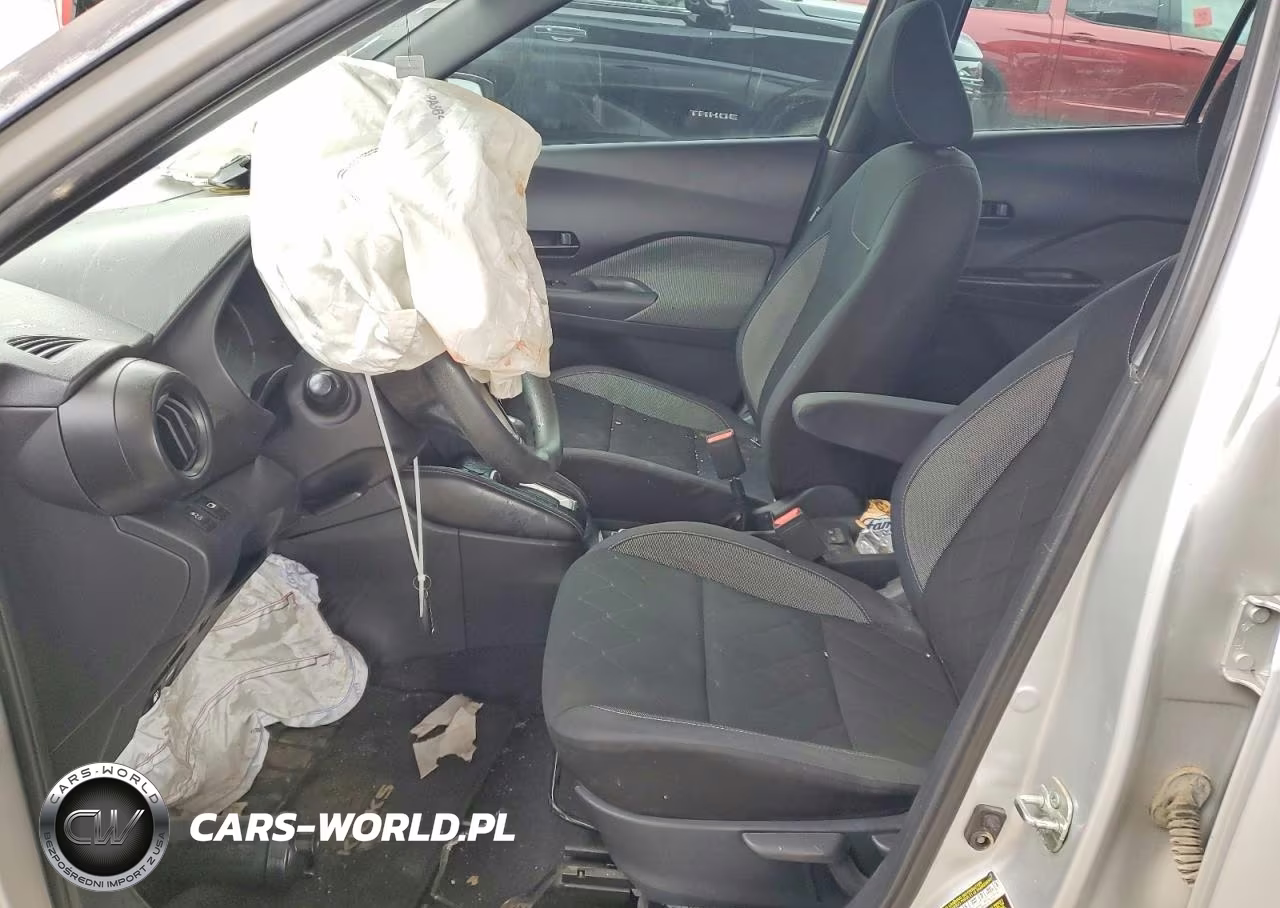 2019 Nissan Kicks S VIN:3N1CP5CU2KL491264 - 7