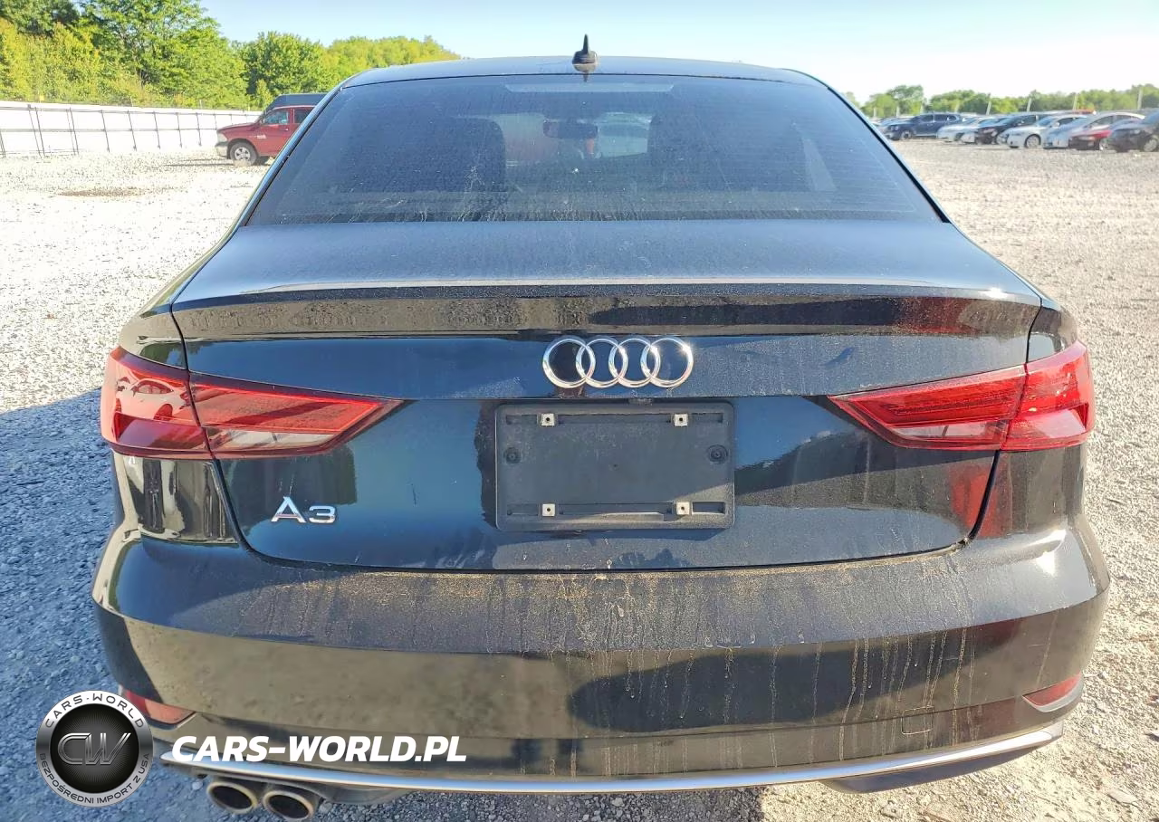 2018 Audi A3 Premium VIN:WAUAUGFFXJ1041516 - 6