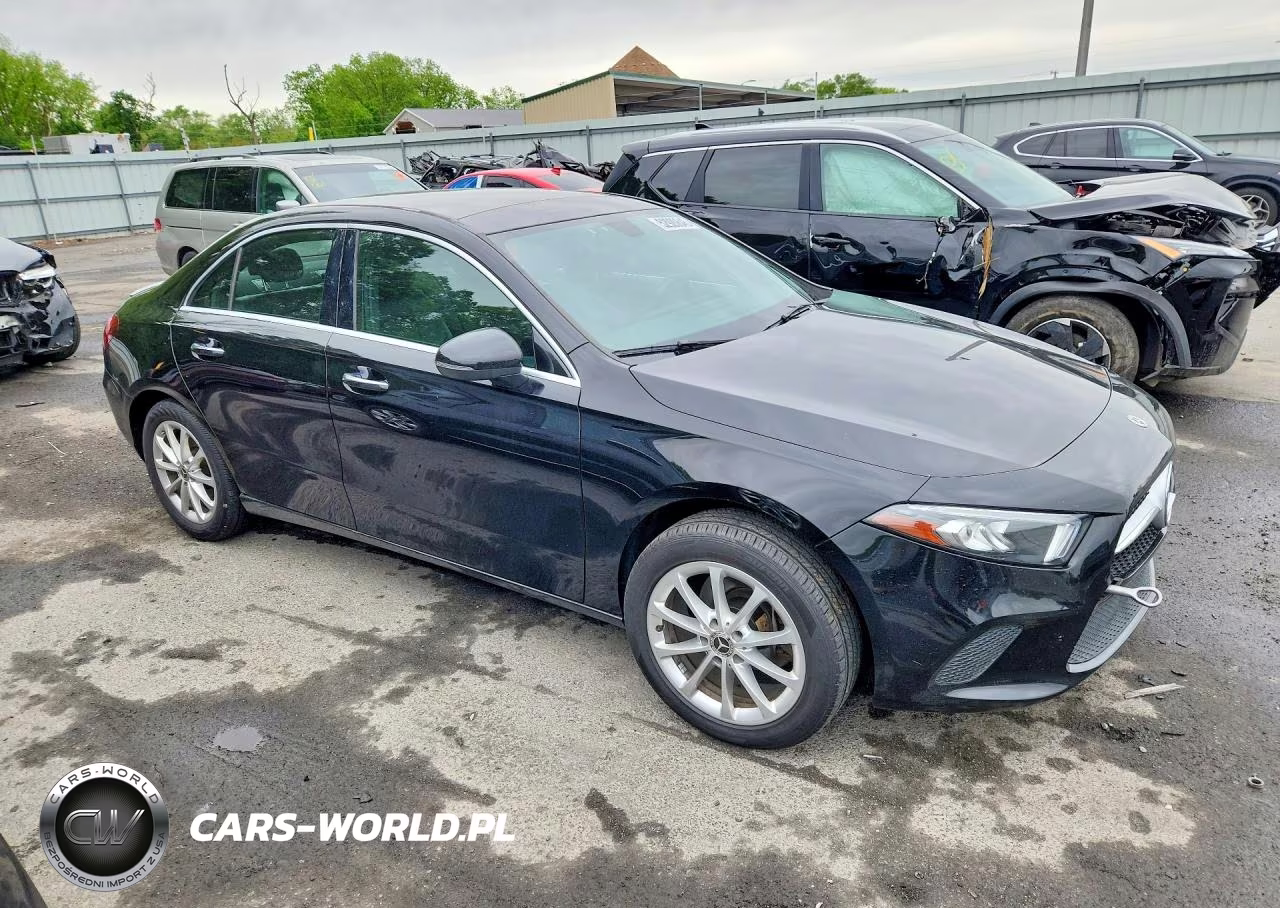 2021 Mercedes-Benz A 220 4Matic VIN:W1K3G4FB6MJ276097 - 4