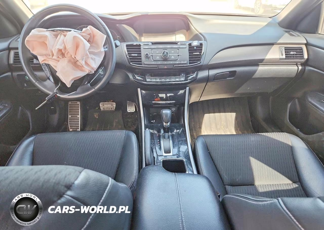 2017 Honda Accord Sport VIN:1HGCR2F54HA083635 - 8