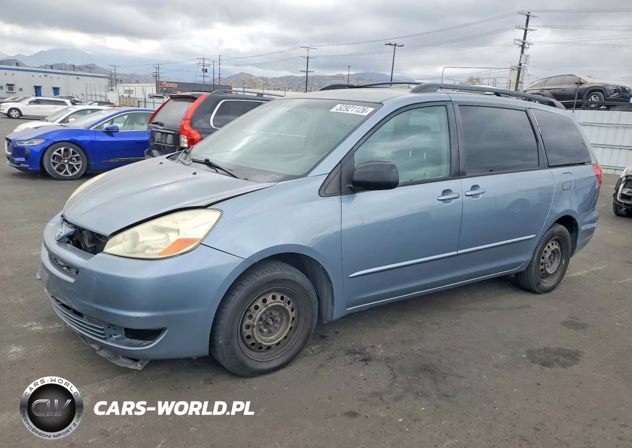 2004 Toyota Sienna Le 7 Passenger