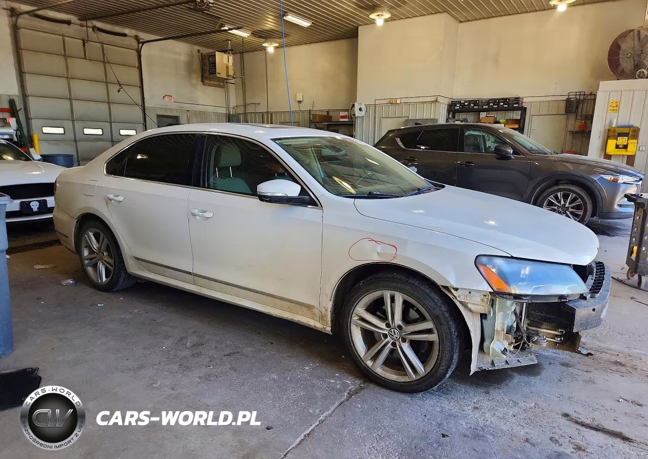 2014 Volkswagen Passat Se VIN:1VWBN7A38EC079674 - 4