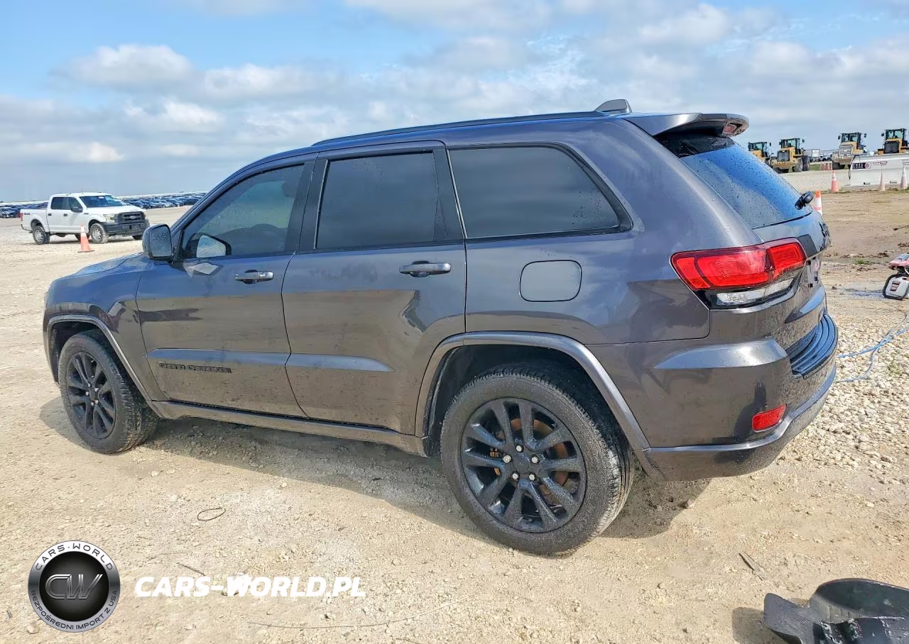 2017 Jeep Grand Cherokee Laredo VIN:1C4RJEAG0HC707896 - 2