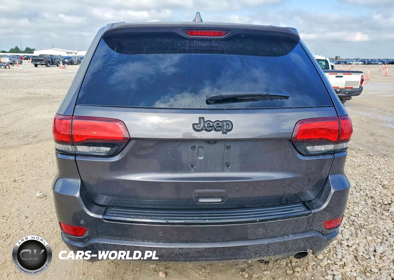 2017 Jeep Grand Cherokee Laredo VIN:1C4RJEAG0HC707896 - 6