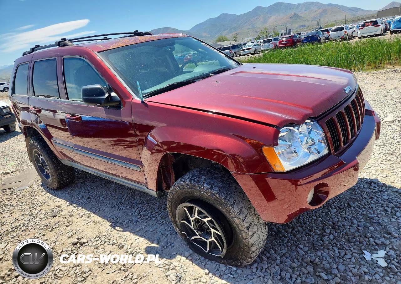 2007 Jeep Grand Cherokee Laredo VIN:1J8HR48PX7C571501 - 4