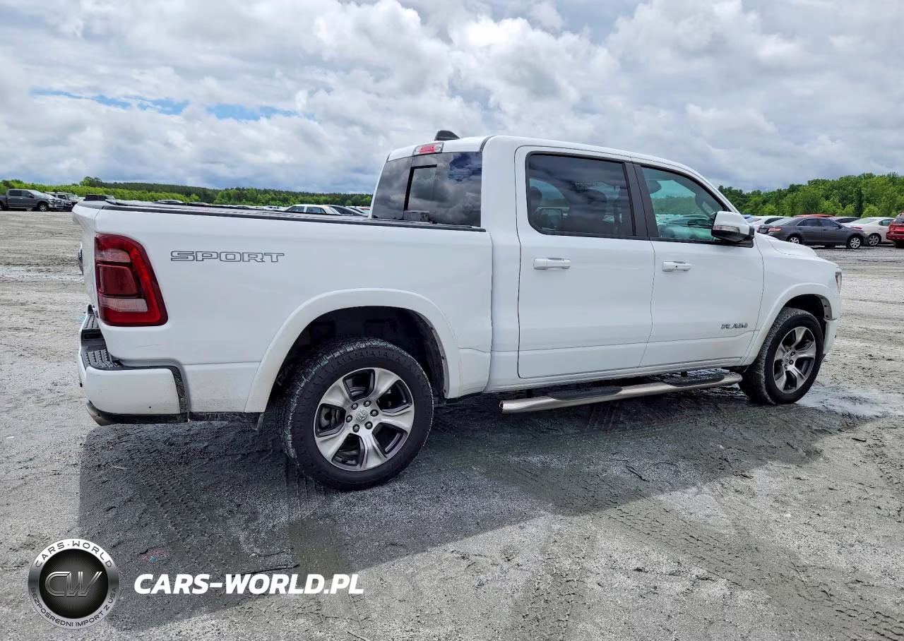 2022 Ram 1500 Laramie 4X4 5'7 Box VIN:1C6SRFJT7NN140669 - 3