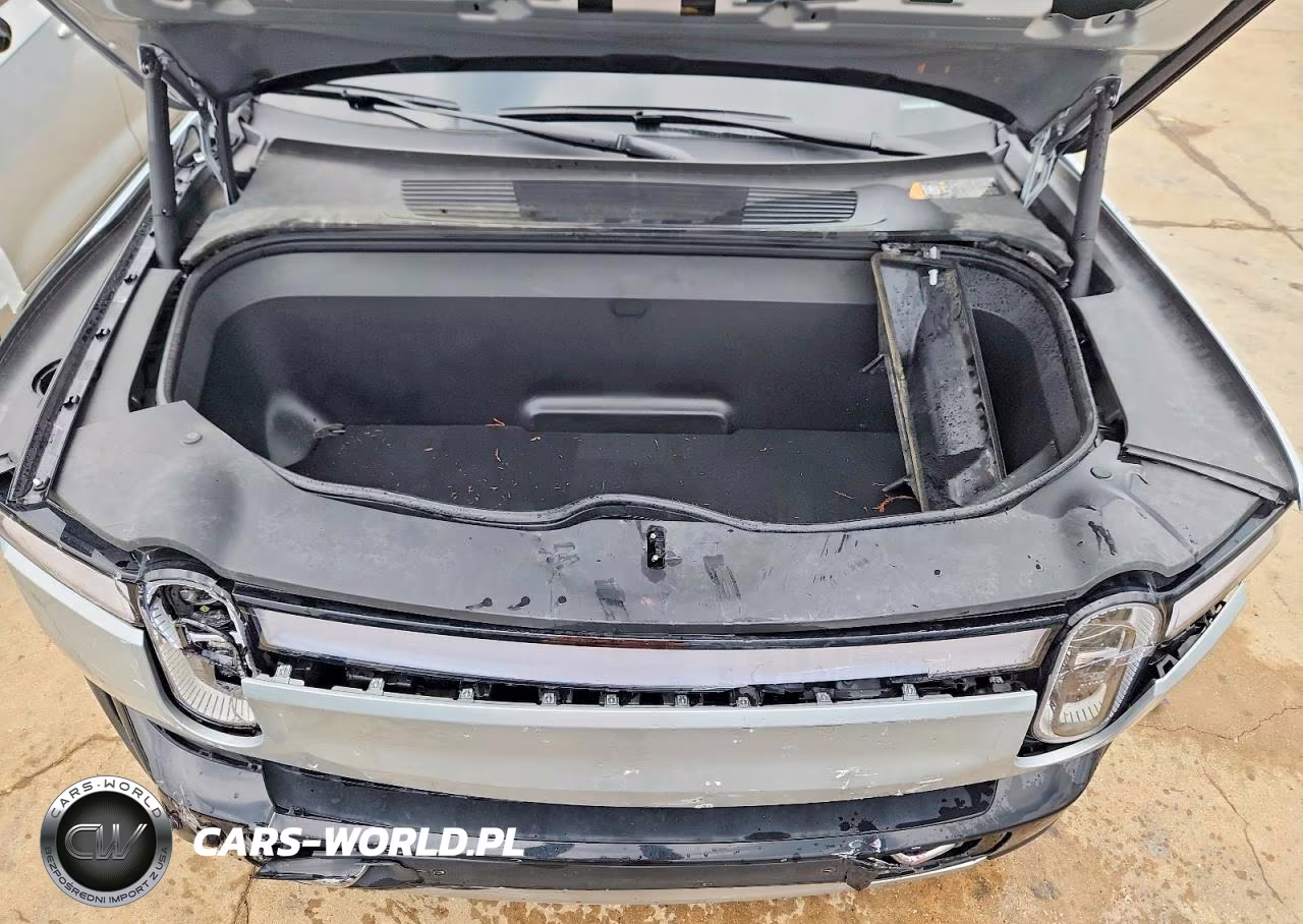 2023 Rivian R1S Adventure VIN:7PDSGABA9PN027915 - 12