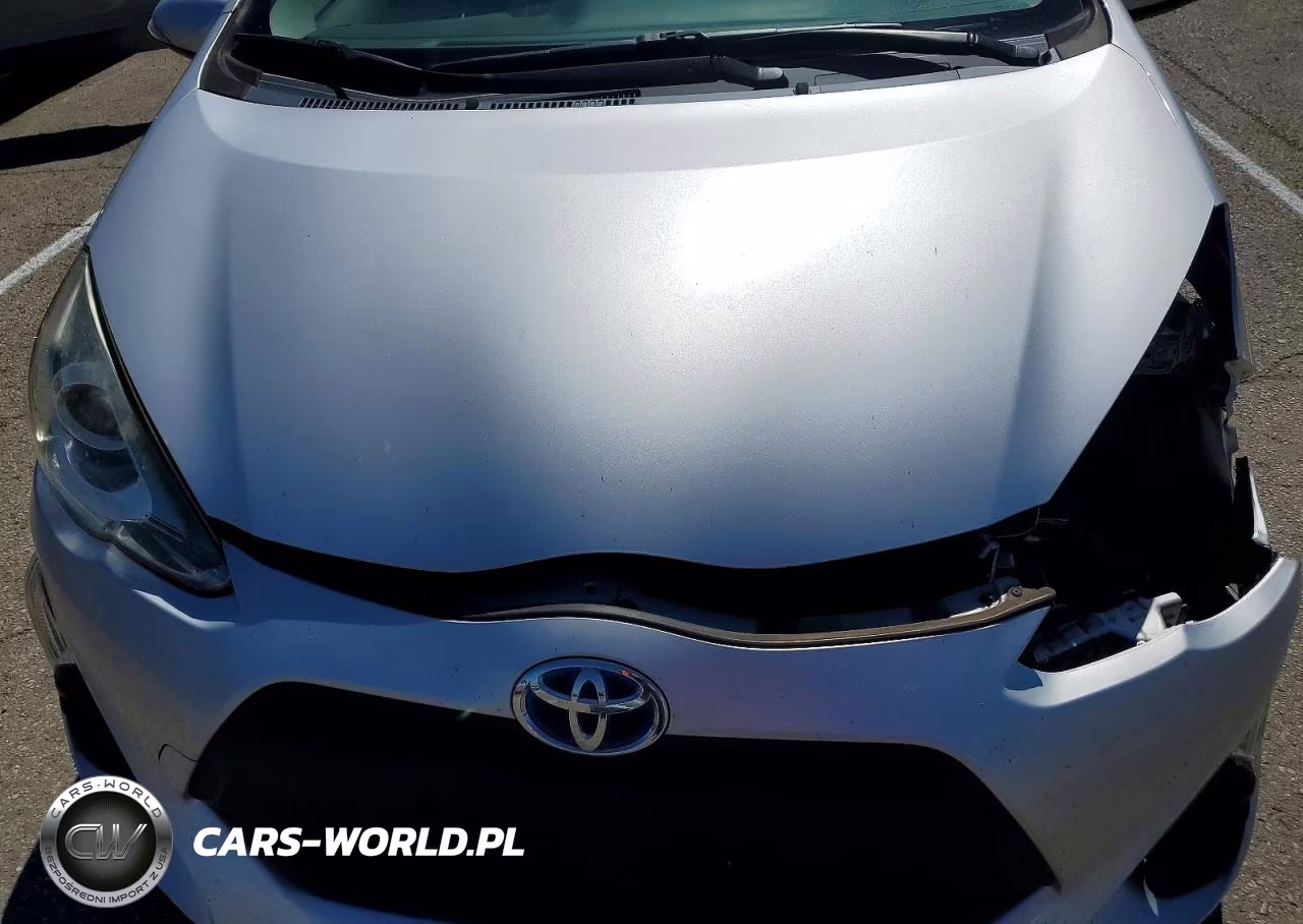 2016 Toyota Prius C One VIN:JTDKDTB34G1134701 - 11