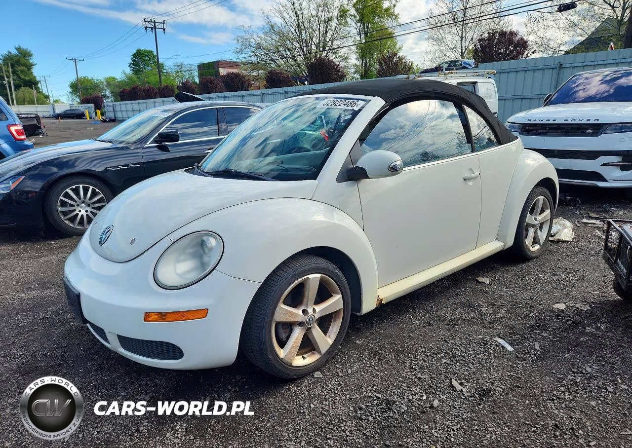 2007 Volkswagen New Beetle Triple White