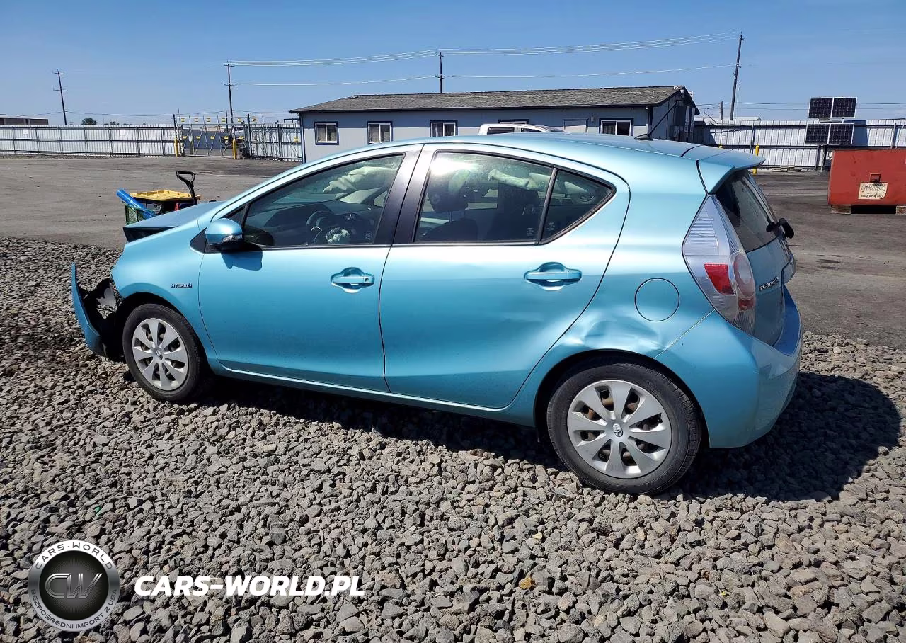 2013 Toyota Prius C Two VIN:JTDKDTB38D1034581 - 2