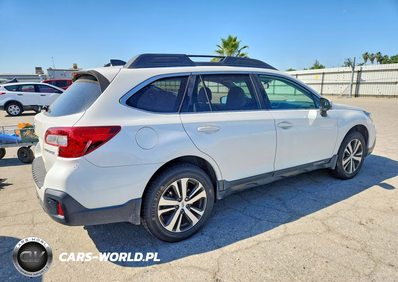 2018 Subaru Outback 2.5I Limited VIN:4S4BSANC2J3204547 - 3