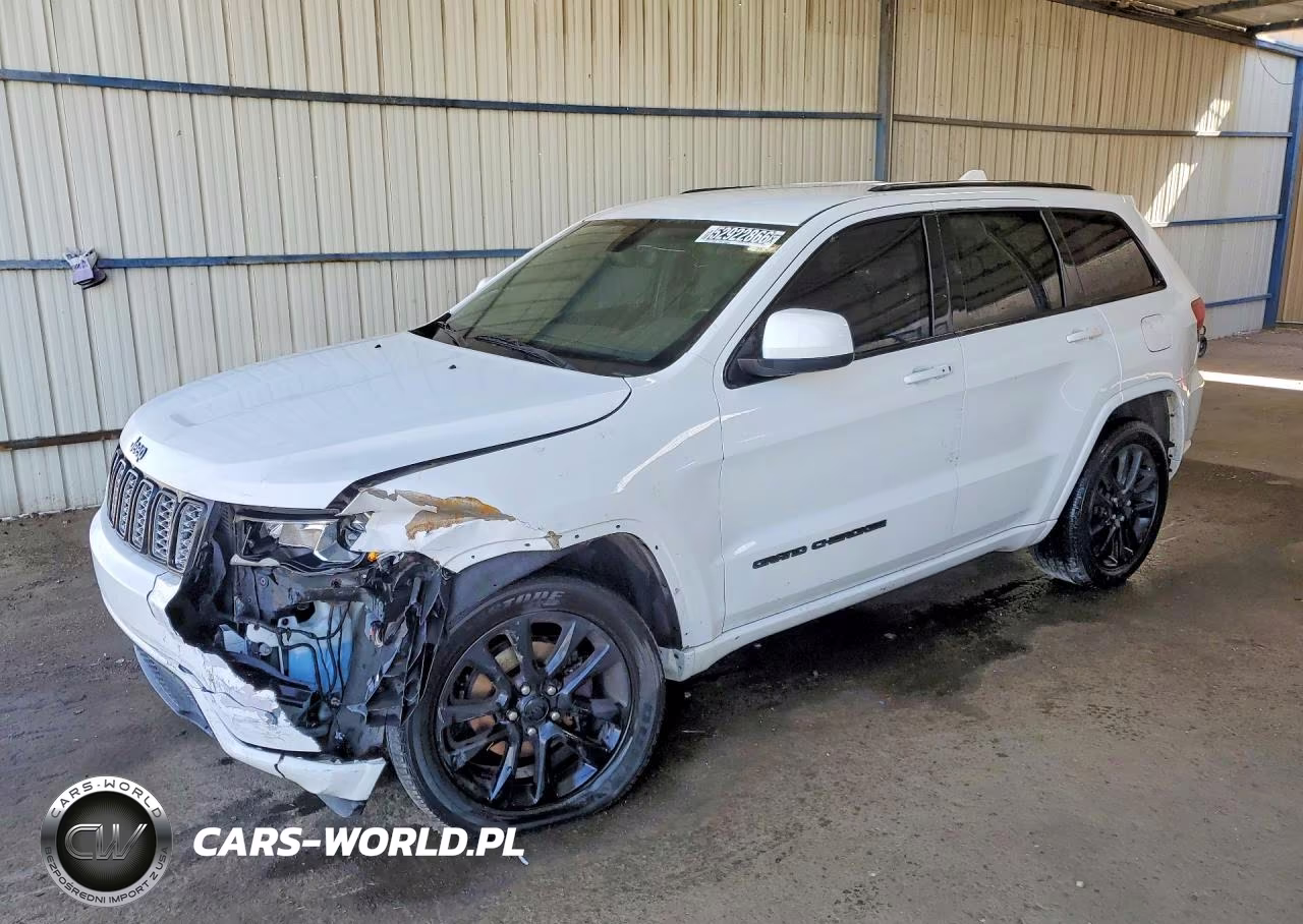 2020 Jeep Grand Cherokee Laredo
