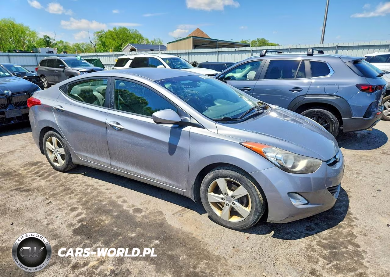 2013 Hyundai Elantra Gls VIN:KMHDH4AE7DU927518 - 4