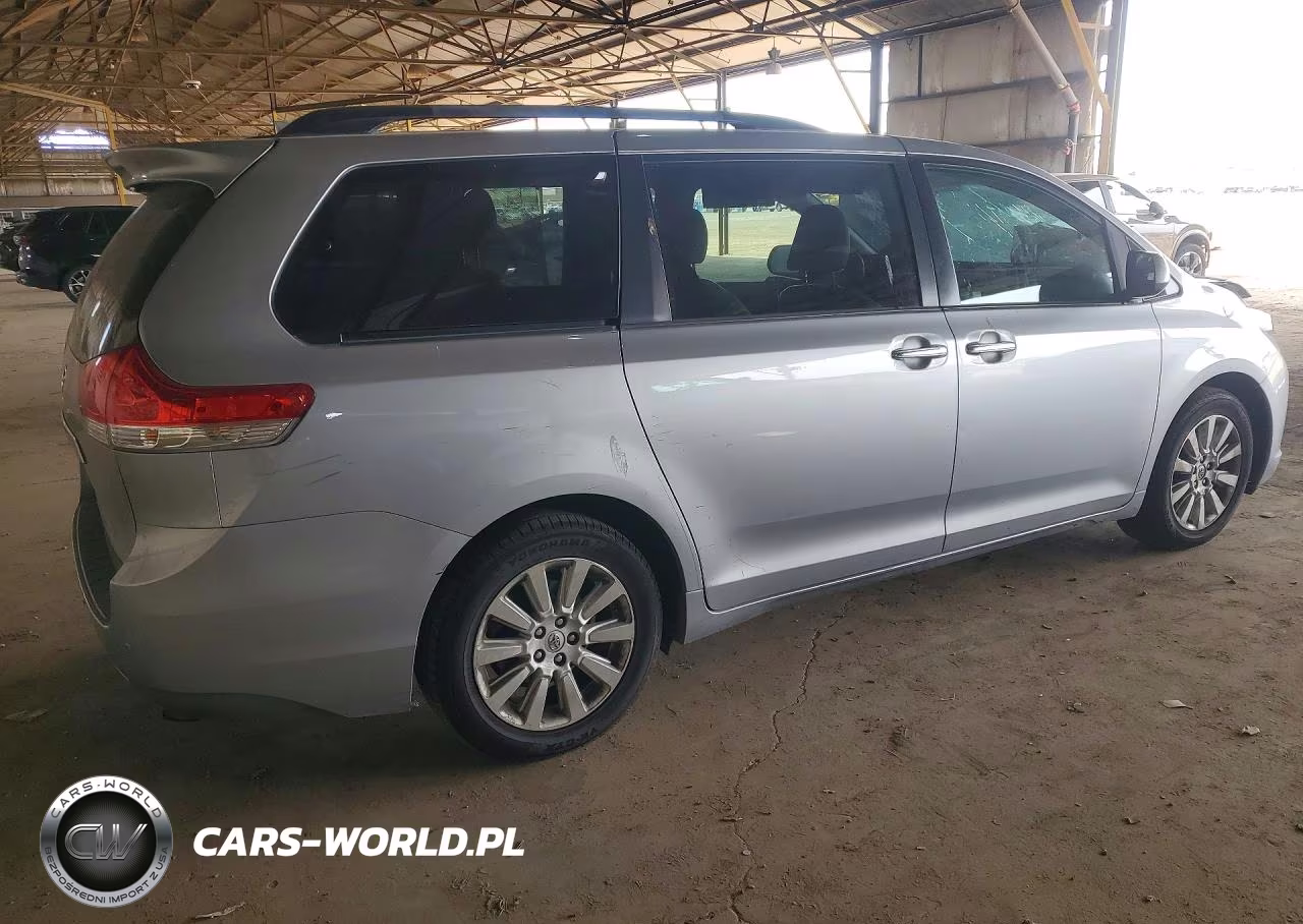 2013 Toyota Sienna Xle 7-Passenger VIN:5TDDK3DC2DS067350 - 3