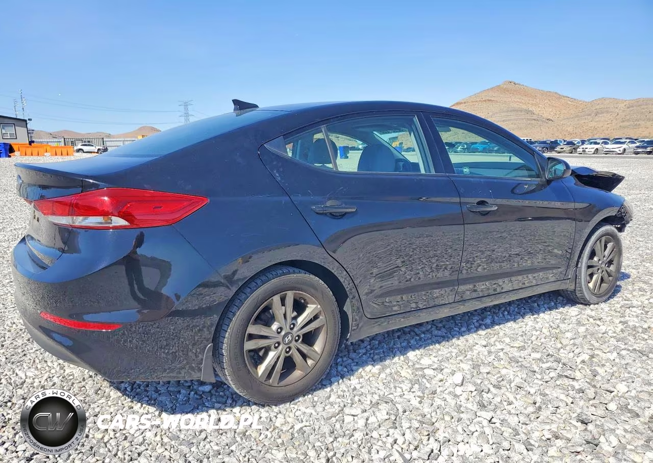 2018 Hyundai Elantra Sel VIN:5NPD84LF0JH248724 - 3