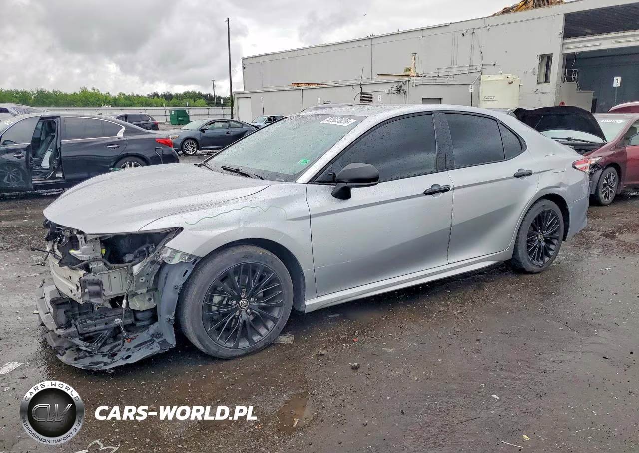 2020 Toyota Camry Se Nightshade