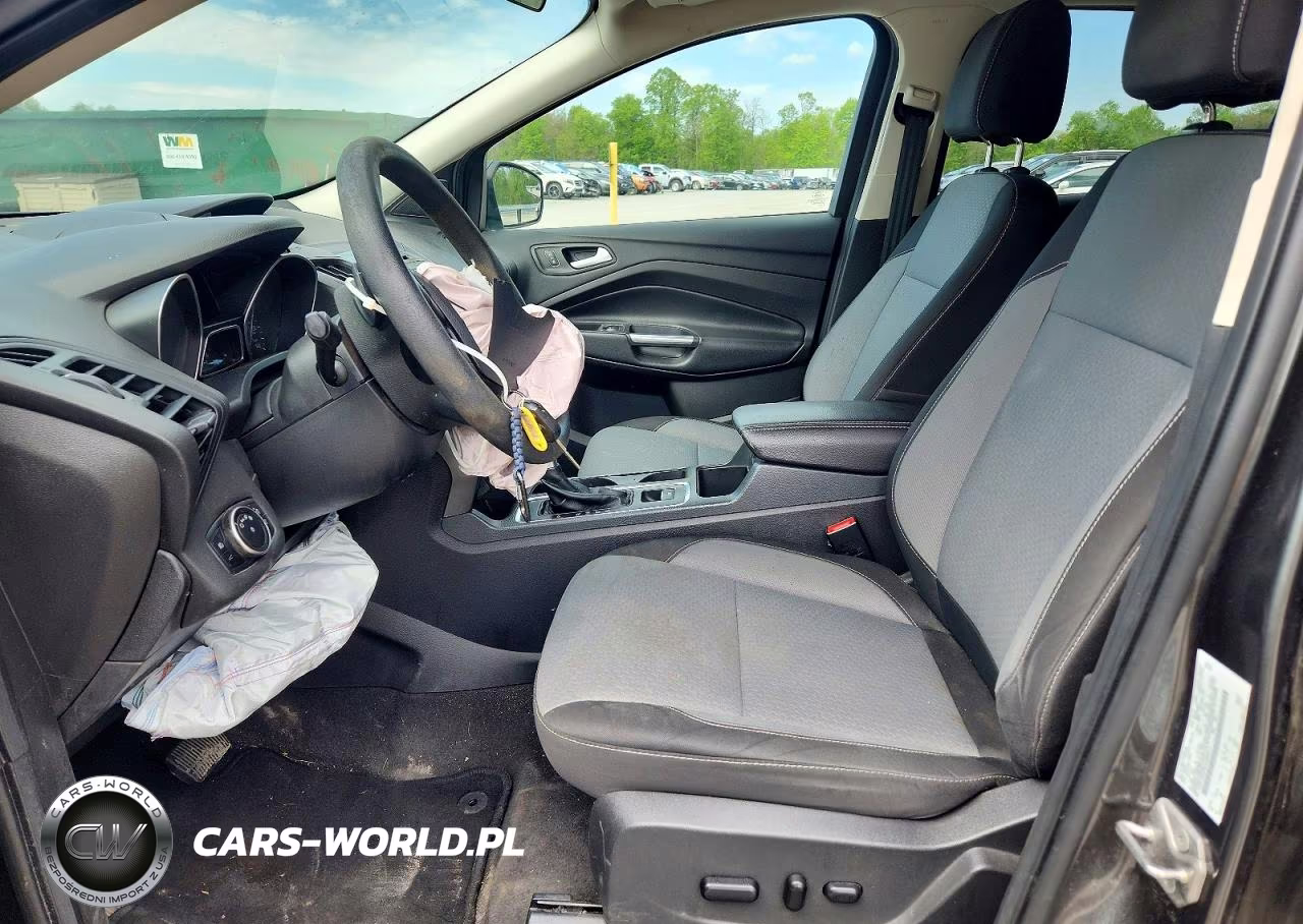 2017 Ford Escape Se VIN:1FMCU9GD6HUB82611 - 7