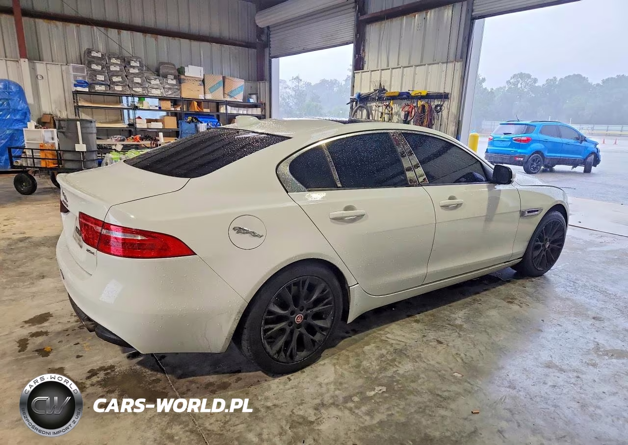 2017 Jaguar Xe VIN:SAJAR4BG7HA978837 - 3