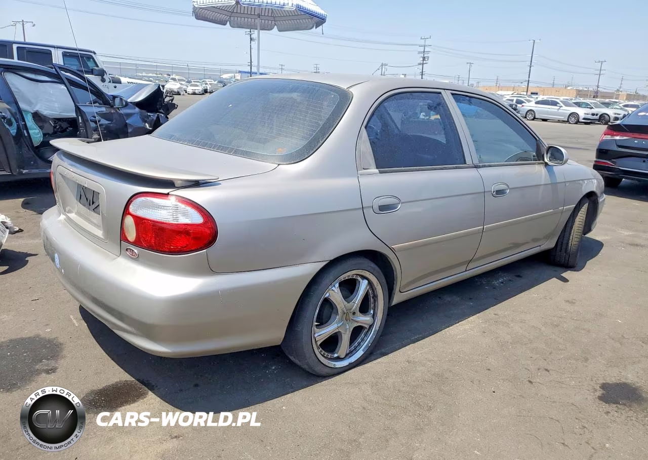 2000 Kia Sephia Base VIN:KNAFB1210Y5863408 - 3