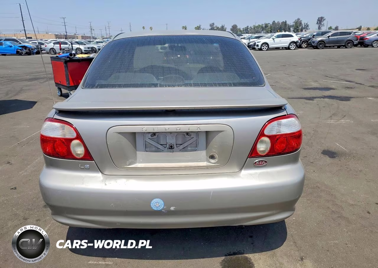 2000 Kia Sephia Base VIN:KNAFB1210Y5863408 - 6