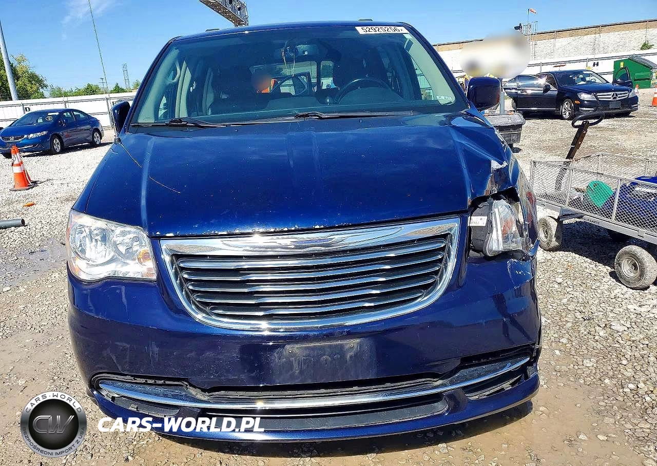 2016 Chrysler Town & Country Touring VIN:2C4RC1BG3GR110748 - 5