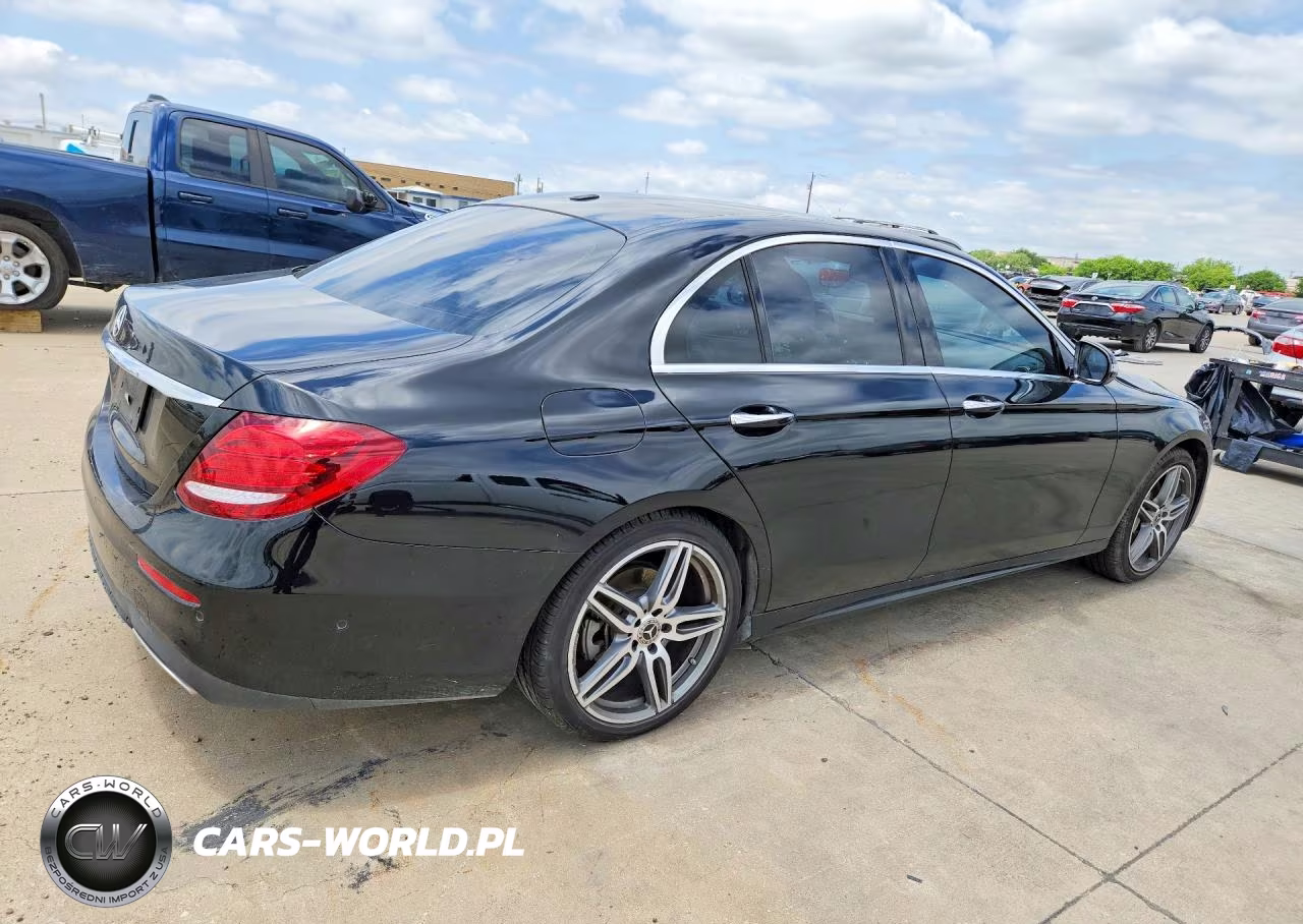 2018 Mercedes-Benz E 300 VIN:WDDZF4JB4JA330545 - 3