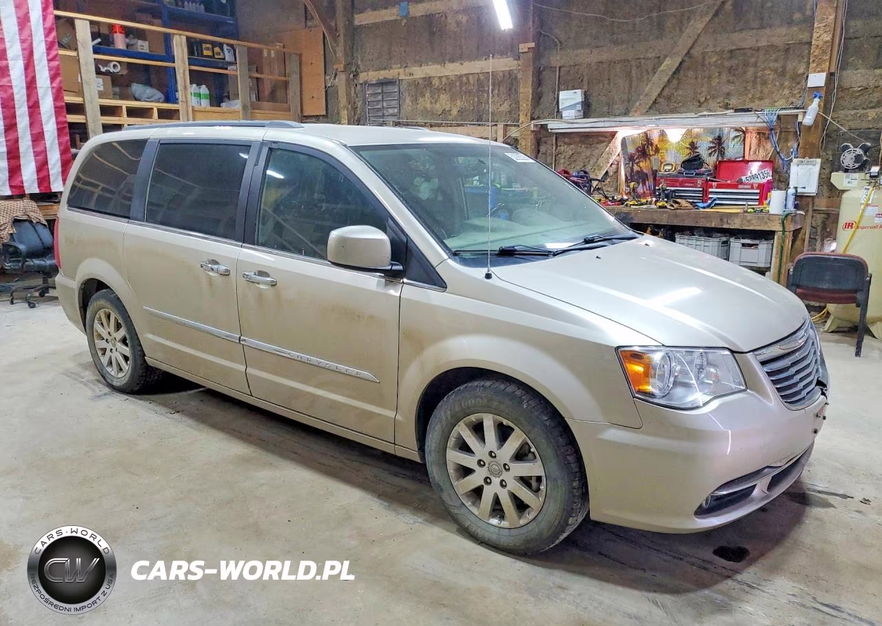 2016 Chrysler Town & Country Touring VIN:2C4RC1BG2GR128772 - 4