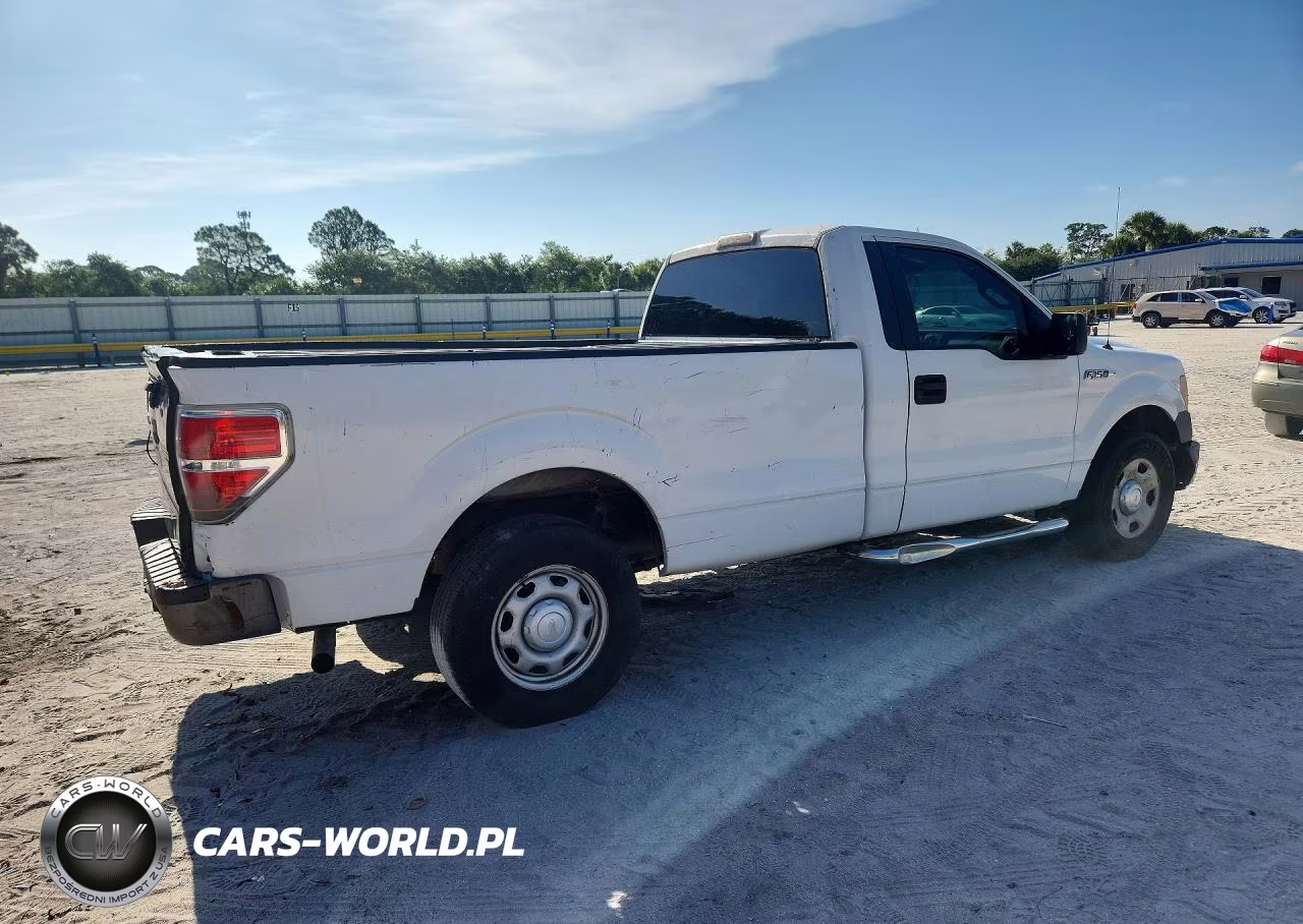 2013 Ford F150 VIN:1FTMF1CM3DKD45585 - 3