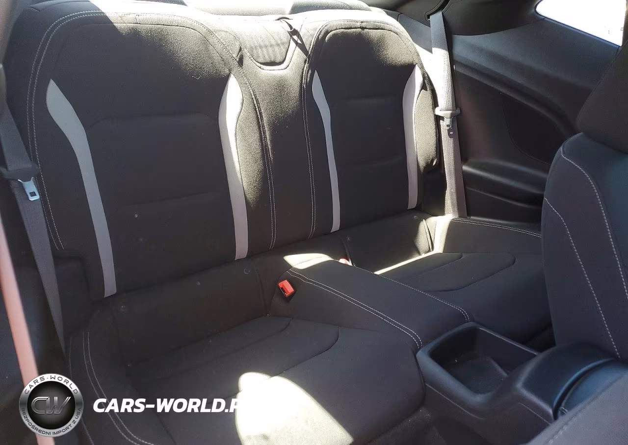 2021 Chevrolet Camaro Ls VIN:1G1FB1RX1M0110998 - 10