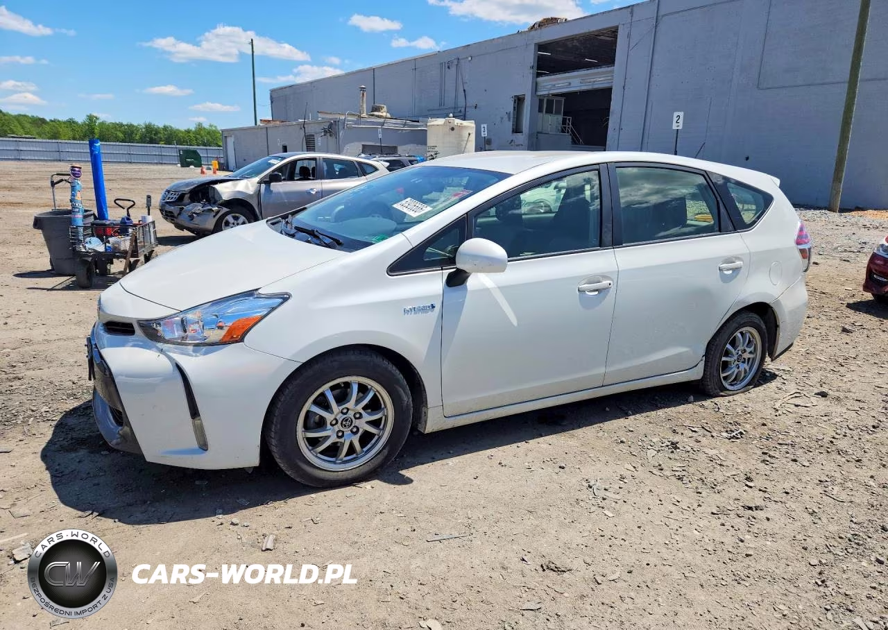 2015 Toyota Prius V Three