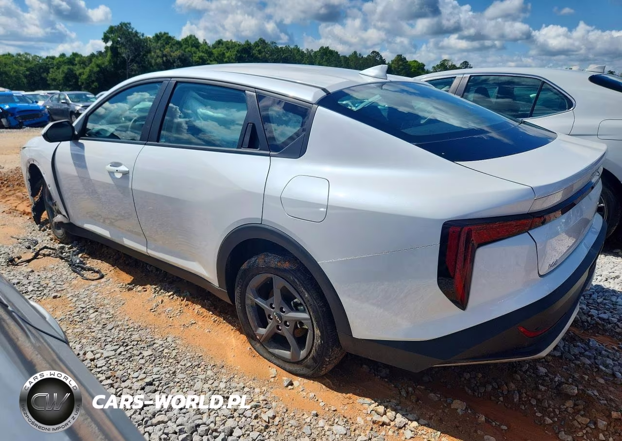2025 Kia K4 Lxs VIN:3KPFT4DE2SE074738 - 2