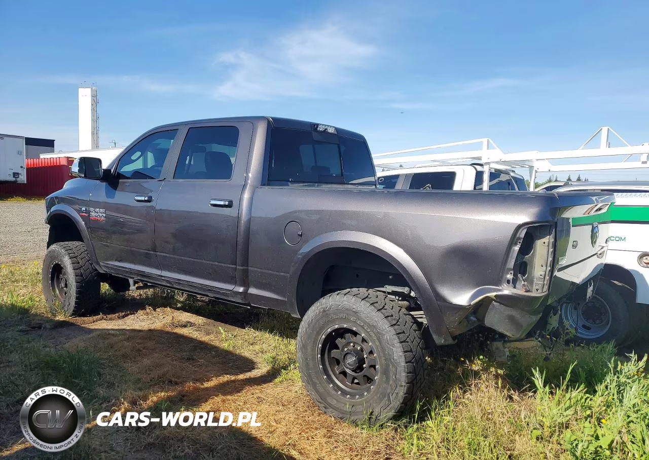2017 Ram 3500 Laramie VIN:3C63R3EL8HG635537 - 2