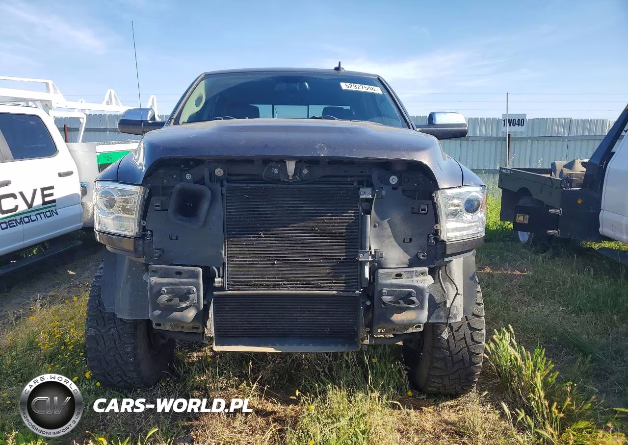 2017 Ram 3500 Laramie VIN:3C63R3EL8HG635537 - 5