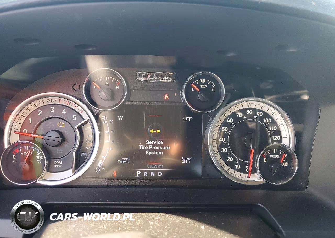 2017 Ram 3500 Laramie VIN:3C63R3EL8HG635537 - 9