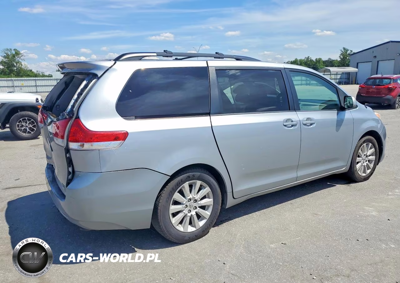 2014 Toyota Sienna Xle 7-Passenger VIN:5TDDK3DC0ES093088 - 3