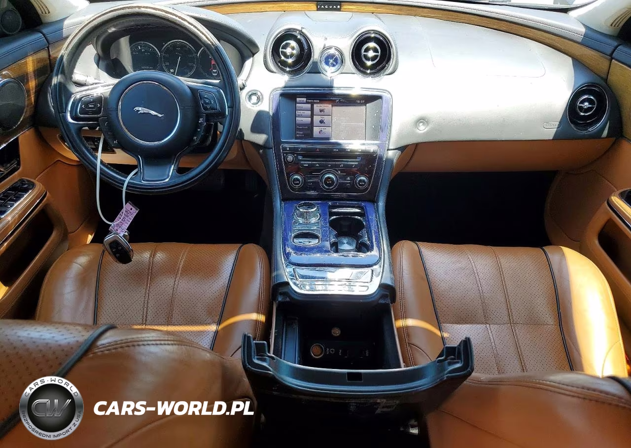 2012 Jaguar Xj Supercharged VIN:SAJWA1GE5CMV34303 - 8