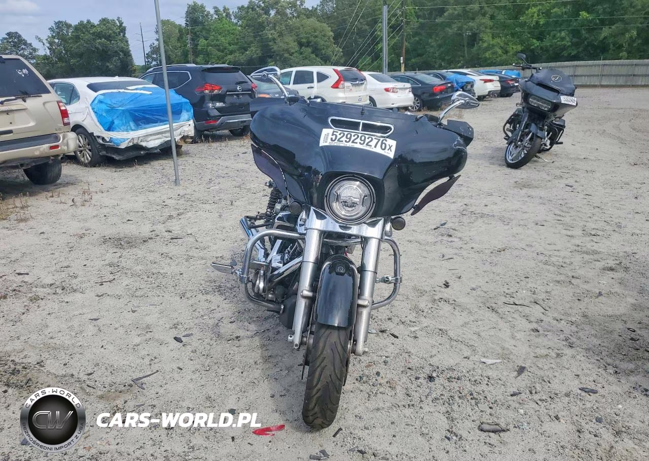 2018 Harley-Davidson Flhx Street Glide VIN:1HD1KBC11JB641726 - 2