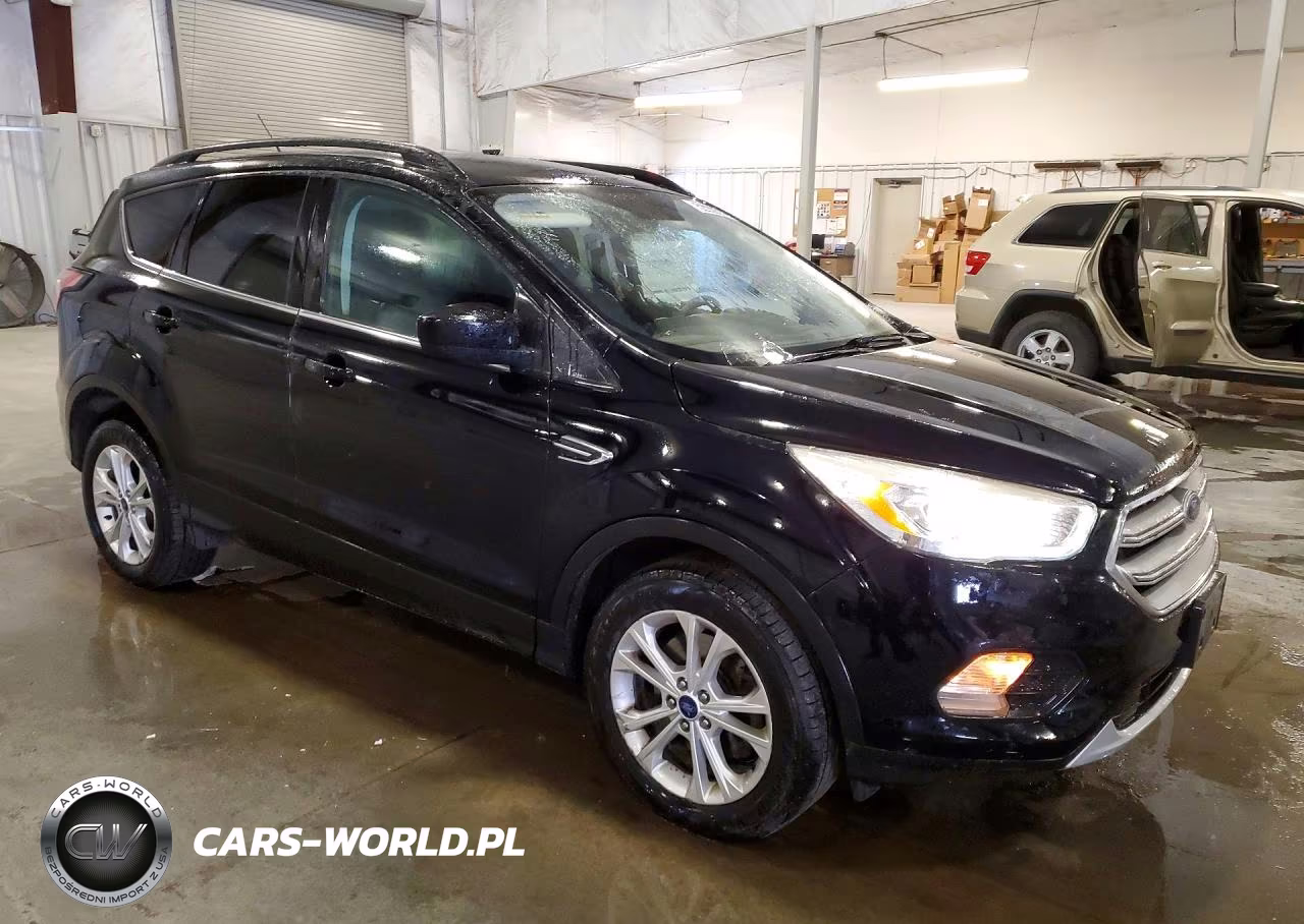 2017 Ford Escape Se VIN:1FMCU9G9XHUC26105 - 4