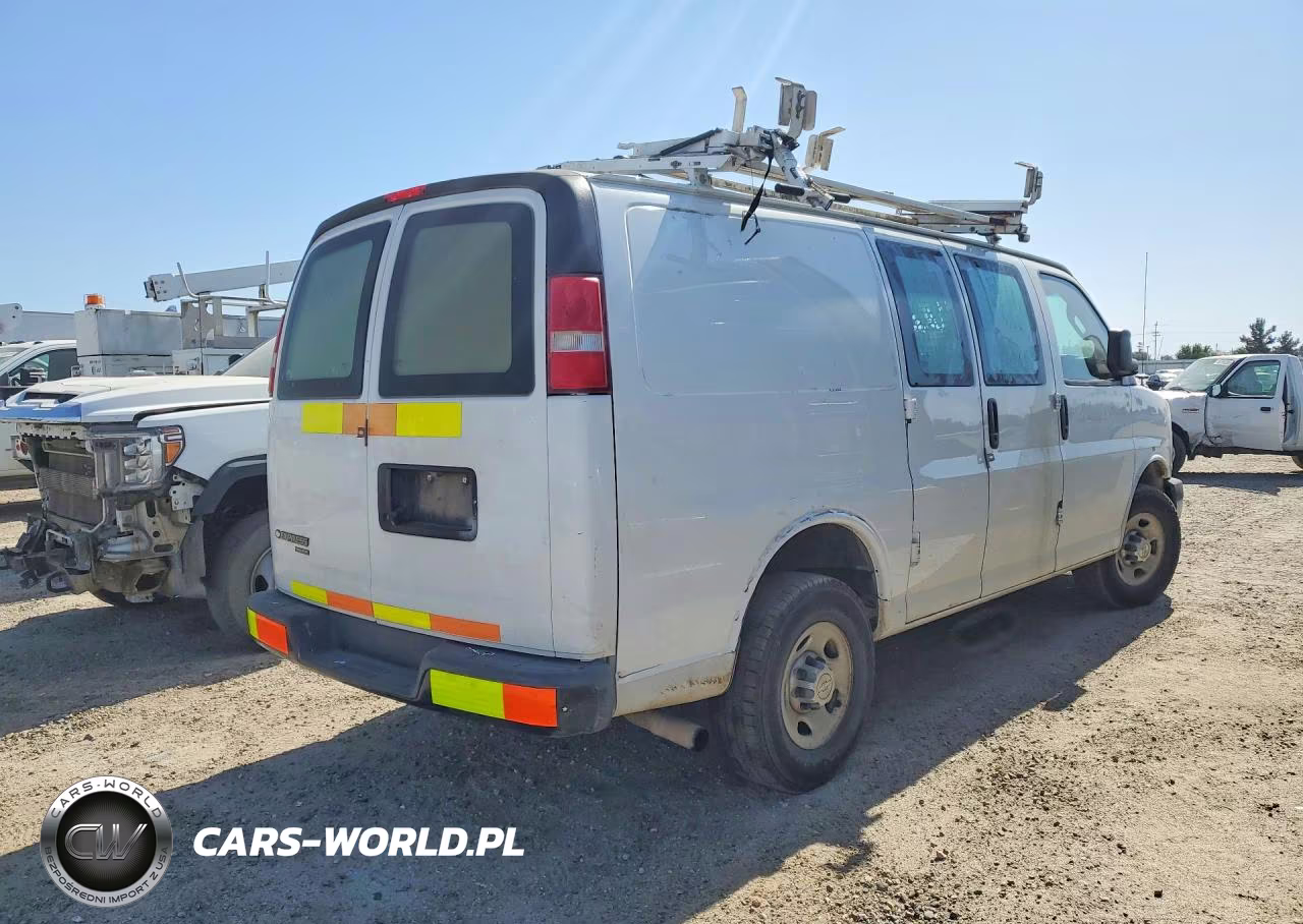 2016 Chevrolet Express G2500 VIN:1GCWGAFF8G1235144 - 3
