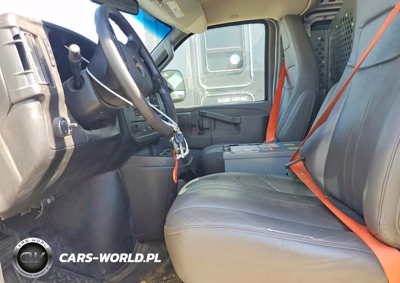 2016 Chevrolet Express G2500 VIN:1GCWGAFF8G1235144 - 7