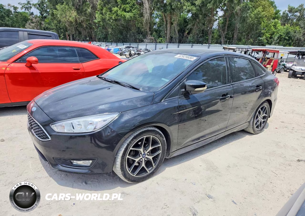 2015 FORD FOCUS SE