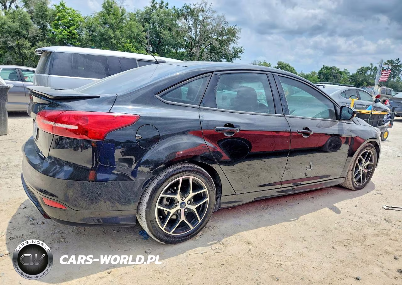 2015 FORD FOCUS SE VIN:1FADP3F20FL277901 - 3