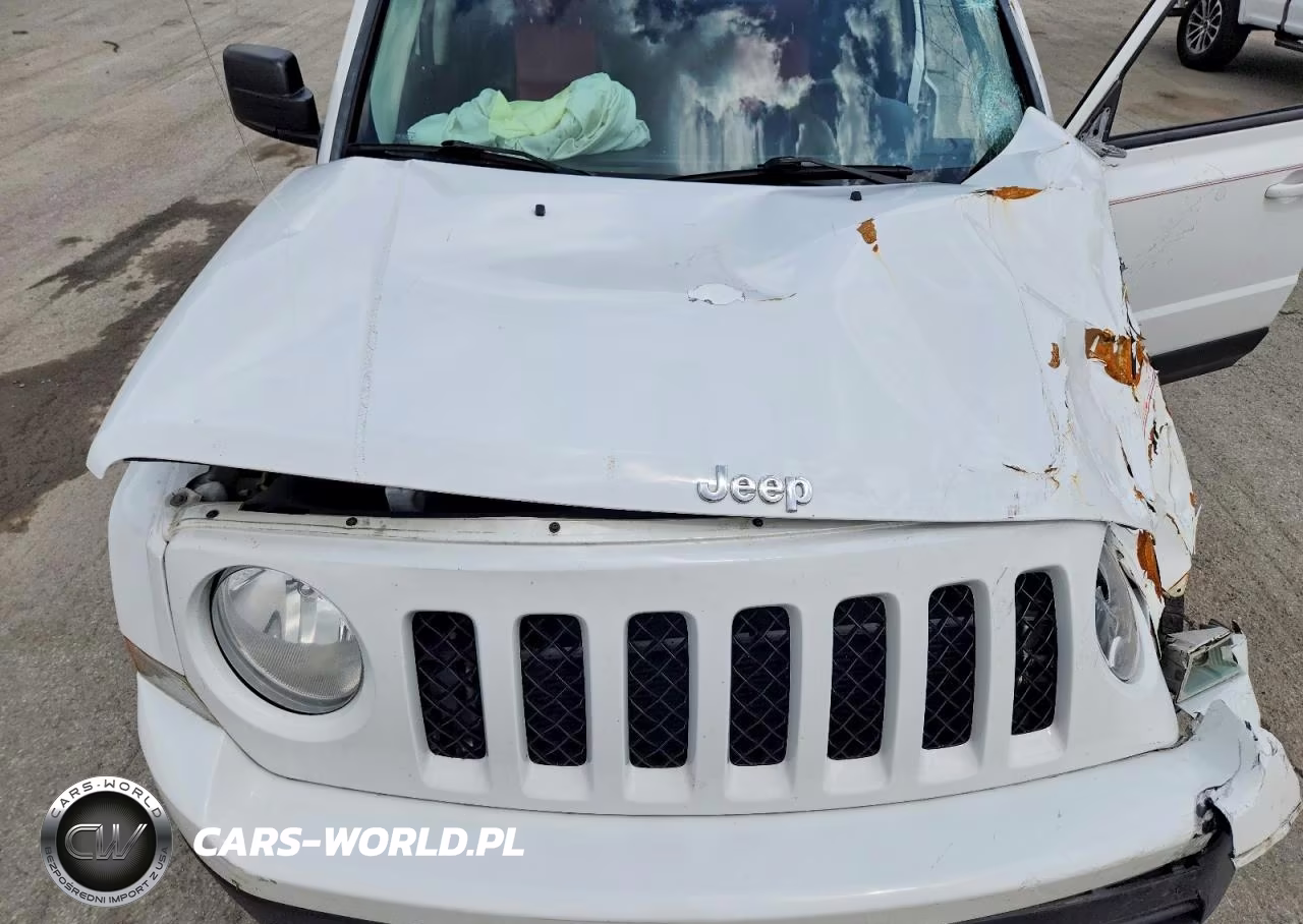 2012 Jeep Patriot Latitude VIN:1C4NJPFA3CD719963 - 12