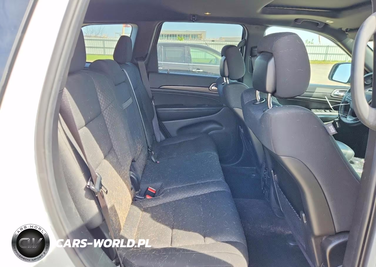 2019 Jeep Grand Cherokee Laredo VIN:1C4RJFAG5KC537242 - 11