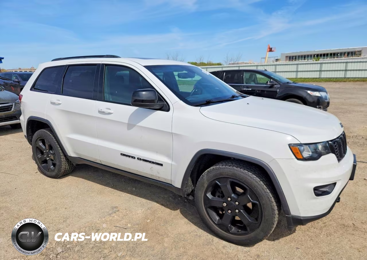 2019 Jeep Grand Cherokee Laredo VIN:1C4RJFAG5KC537242 - 4