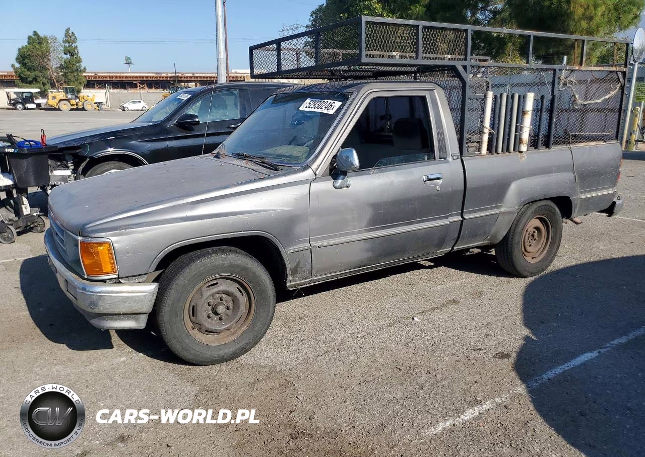 1988 Toyota Pickup Base