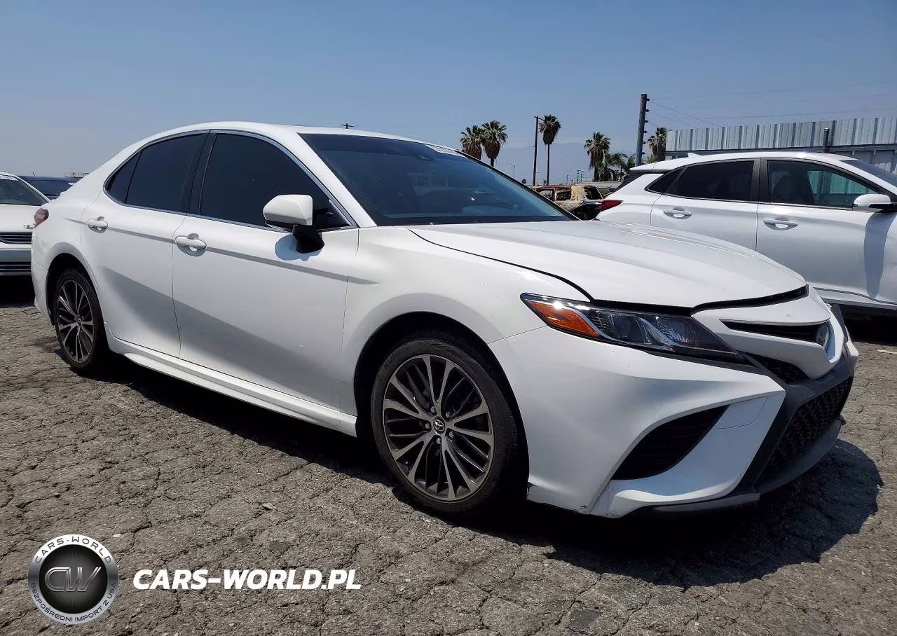2018 Toyota Camry Se VIN:JTNB11HK8J3039867 - 4