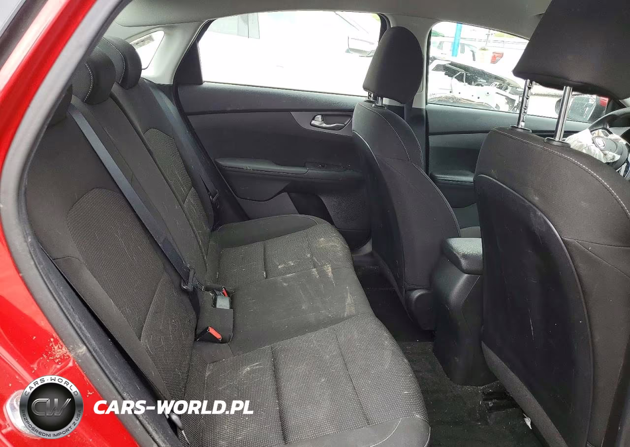 2020 Kia Forte Lxs VIN:3KPF24AD5LE245773 - 10